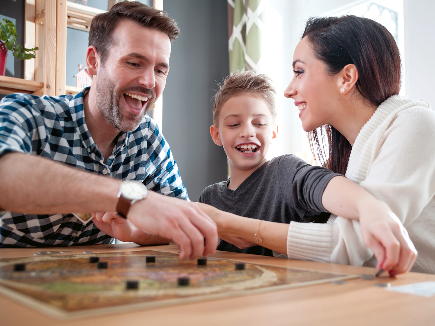 Benefits of Board Games for Kids | Scholastic | Parents