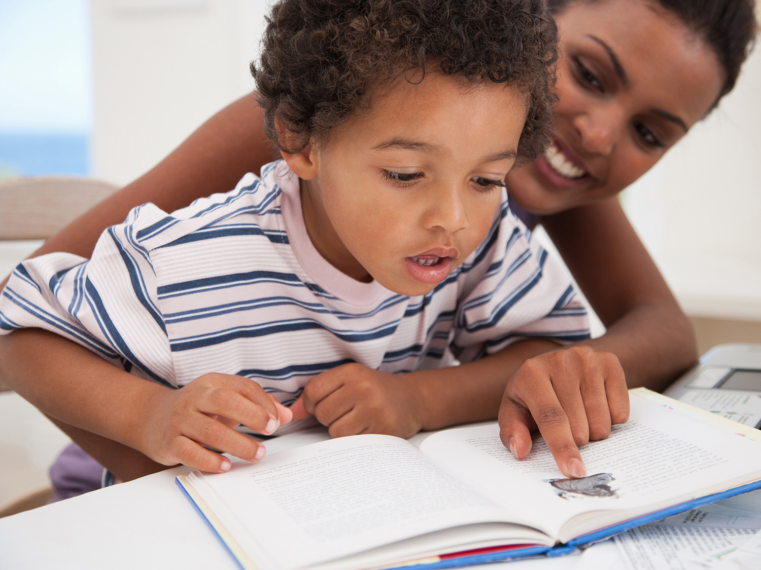 Raise a Reader: A Parent Guide to Reading for Ages 3-5