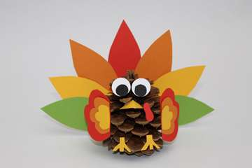 Thanksgiving Crafts for Kids: Pinecone Turkey