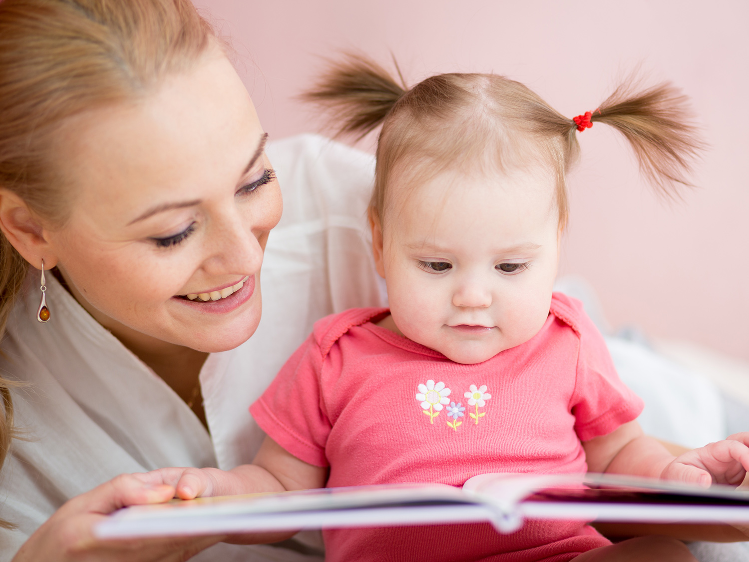 Raise a Reader: A Parent Guide to Reading for Ages 0-2