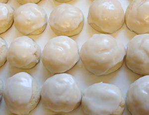 Easy Holiday Cookie Recipe: Italian Lemon Cookies